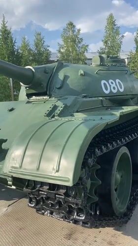 Afternoon visit to Victory Park military memorials in Tyumen