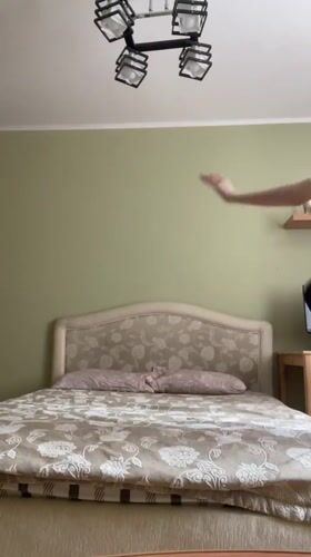 Woman does backflip, brushes teeth in Ufa morning routine