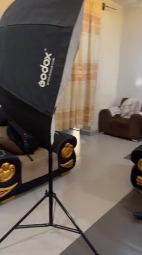 Couple's photo session and street life documented in Jos