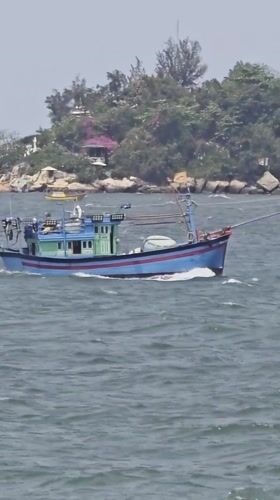 Morning fishing activity observed along Nha Trang waterfront promenade