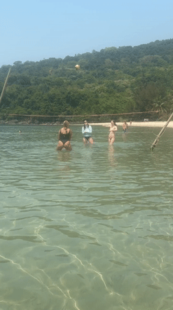 Beach day moments captured by witnesses in Đà Nẵng