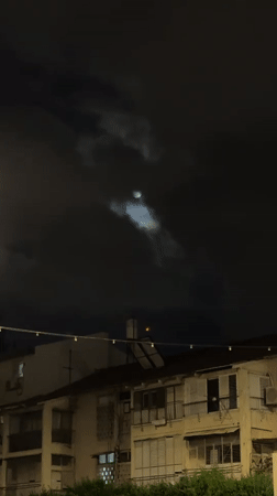 Nighttime building damage documented in Petah Tikva