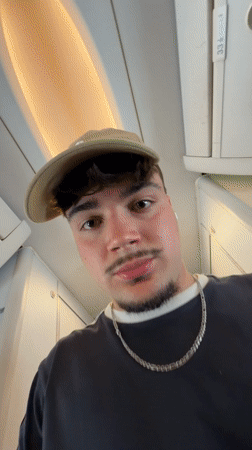Passenger takes selfie aboard aircraft near Treviso, Italy