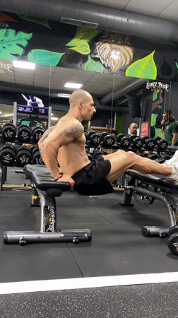 Man exercises, takes selfies at Pleven gym early morning