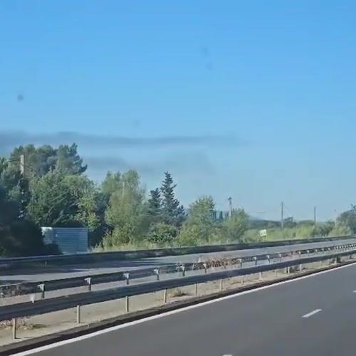 Smoke spotted from highway near Vidauban, France