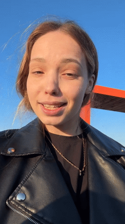 Casual dancing and lip-syncing captured in Kliuchiki, Russia