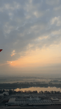 Dawn flight arrival documented in misty Peschiera Borromeo