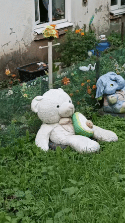 Odds and ends around Votkinsk: bears, trains, and monuments
