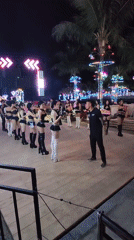 Nighttime beach club entertainment event draws crowds in Vietnam