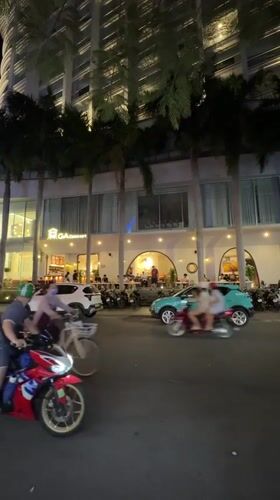 Nha Trang after dark: street life, food, and dancing