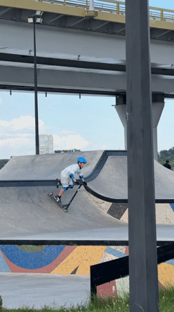 Everyday moments captured across Kazan during 10-minute span