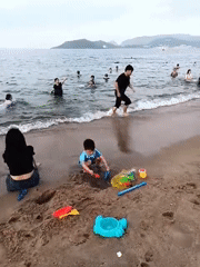 A busy morning on Nha Trang's beach and streets