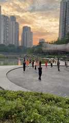 Morning activities documented in Yuzhong District: exercise, dining, selfies