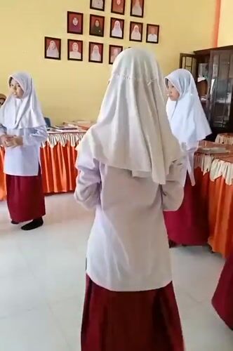 Daily life moments documented across Keudekrueng, Indonesia