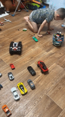 Domestic afternoon in Novoaltaysk: gaming, meals, and home life