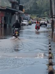 Severe flooding forces evacuations in Maua ward, Kenya
