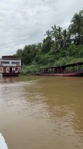 A full day on the Mekong river near Luang Prabang