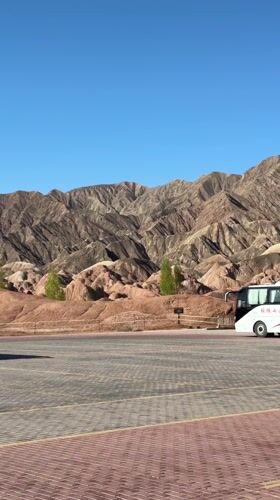 Tourist activity recorded at Zhangye Danxia scenic area overnight