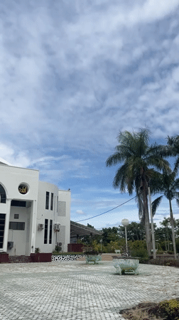 Visitor documents Islamic Center mosque and grounds in Lhokseumawe