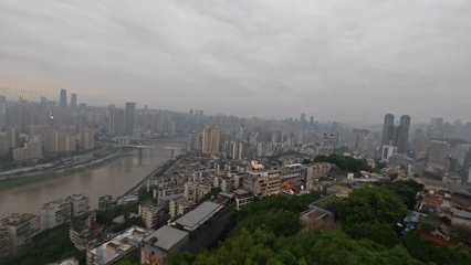 Sunday morning scenes captured across Yuzhong District rooftops and plazas