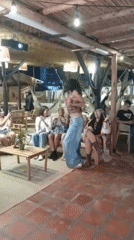 Late-night karaoke session draws crowds at Porlamar restaurant