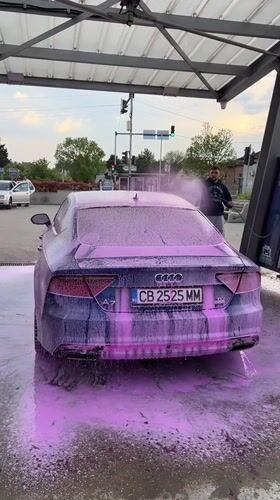 Blue Audi A7 gets pink foam wash in Pavlikeni