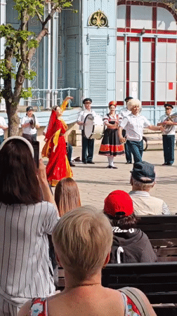 Brass band draws crowds for outdoor concert in Pyatigorsk