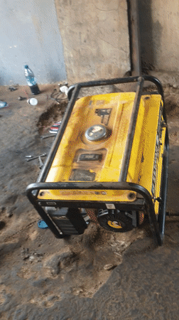 Generator repair work and daily life documented in Sabon Tasha