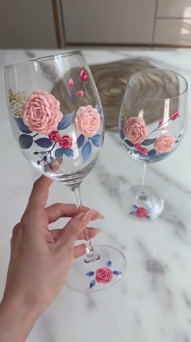 Nottingham resident showcases elegant floral home decor collection