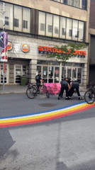 Police intervention observed on Montreal street during midday operation