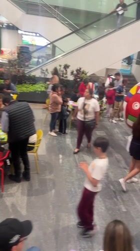 Late-night activity captured at Puebla shopping mall