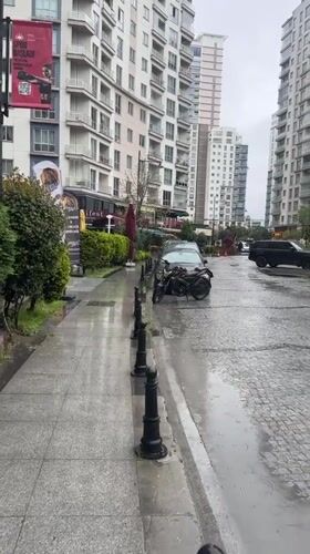 Rainy morning walk documented in Esenyurt, Turkey