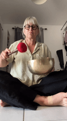 Meditation session at home in Chambœuf with singing bowl and reading