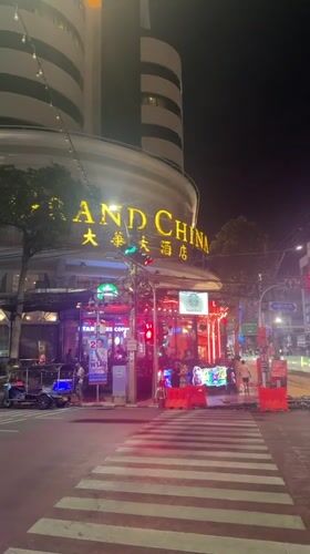 Evening street life documented in Bangkok's busy Chinatown district
