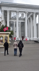 Afternoon walk through VDNKh, Moscow's landmark exhibition park