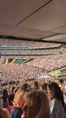 Major stadium concert draws massive crowd in London