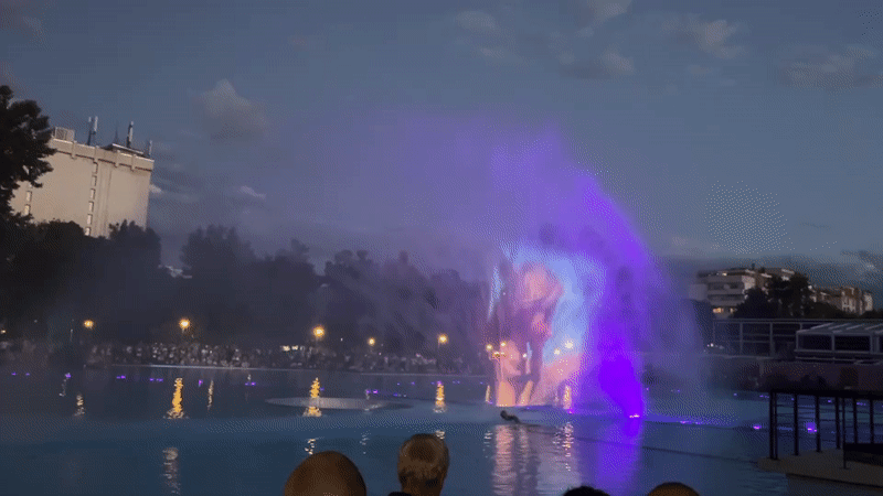 Evening water and light show draws crowds in Plovdiv