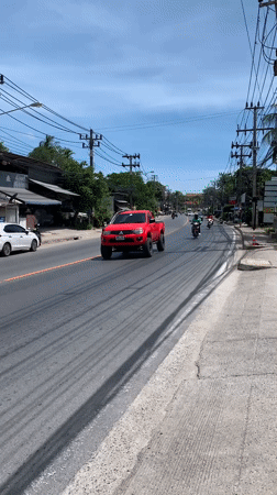 Early morning traffic flows through Baan Bo Phut streets