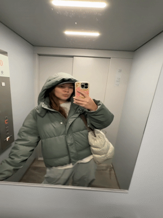 Woman takes elevator selfie in Belgrade