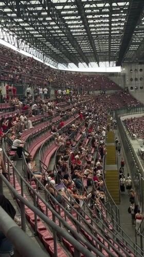 San Siro hosts a major concert in Milan