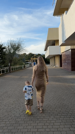 Afternoon leisure activities documented in Nebug, Russia
