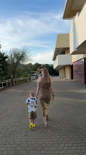 Afternoon leisure activities documented in Nebug, Russia
