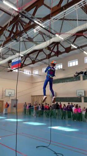 Rope training exercise observed in Berezniki gymnasium