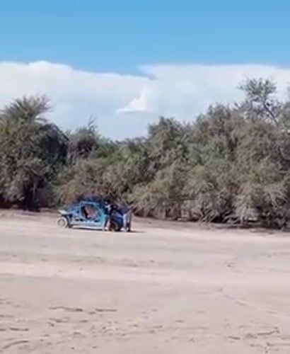 Desert off-roading activity observed near La Tirana, Chile