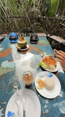 Sunday dining and cycling adventure in Chong Pli's limestone landscape