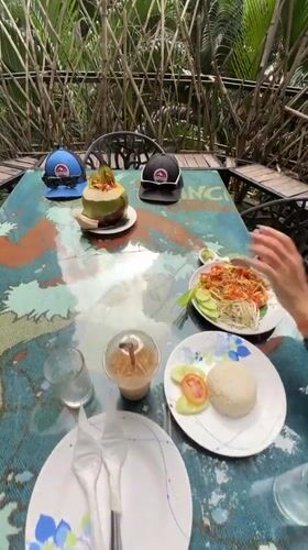 Sunday dining and cycling adventure in Chong Pli's limestone landscape