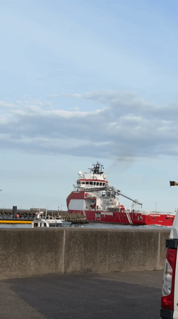 Wagenborg supply vessel Kroonborg transits Great Yarmouth harbor