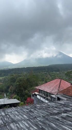 Morning snapshots document daily life in Baturiti, Indonesia