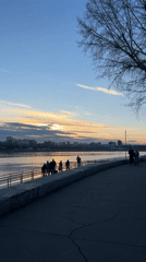 Street performer draws small audience in Irkutsk park