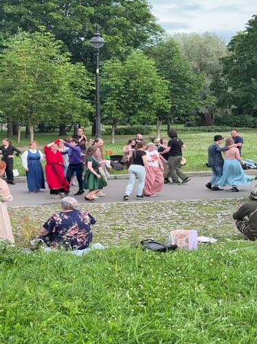 Historical costume dancing and park life in Saint Petersburg